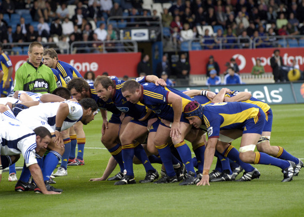 Highlanders vs blues scrum